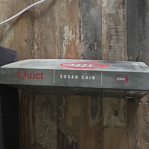 Quiet by Susan Cain | Self-Help, Personal Development | Paperback Book - Picture 3 of 4